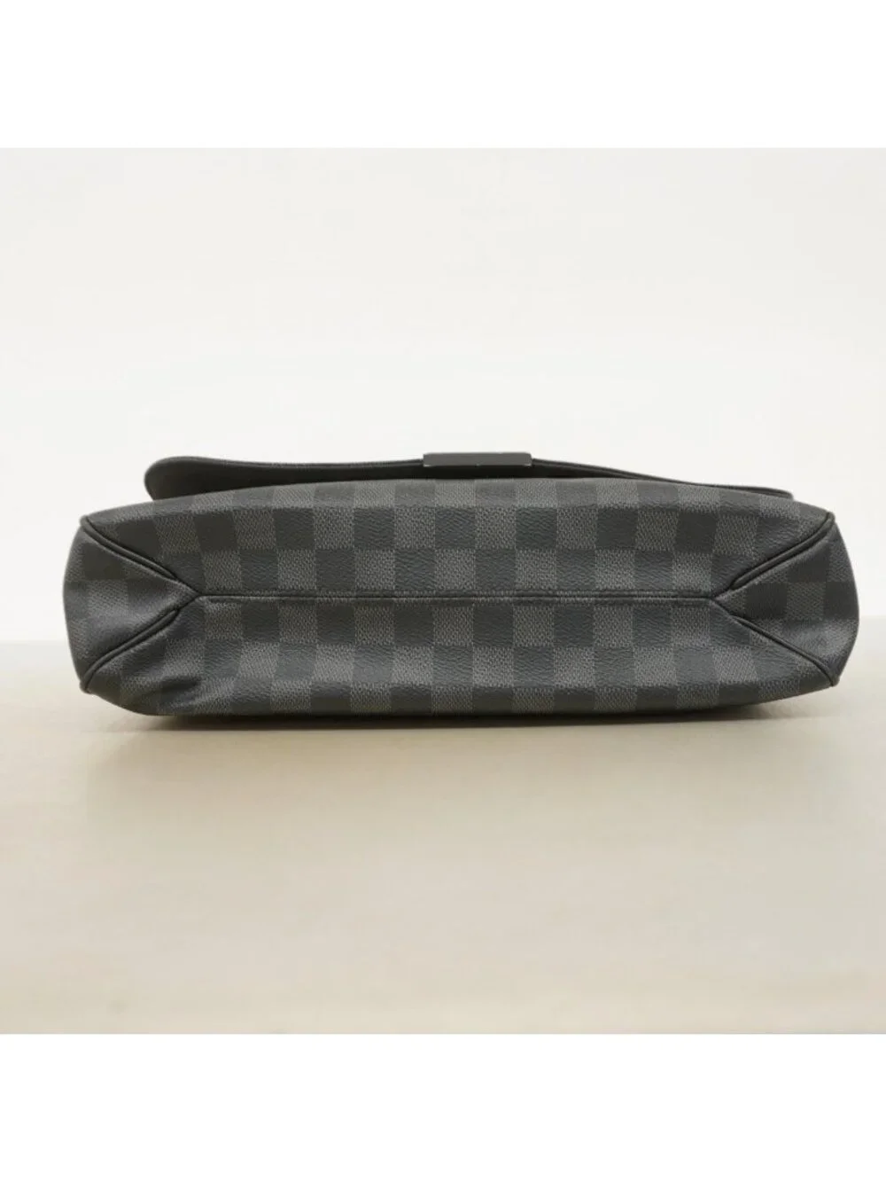 Louis Vuitton Shoulder Bag Damier Graphite District MM Gray Black